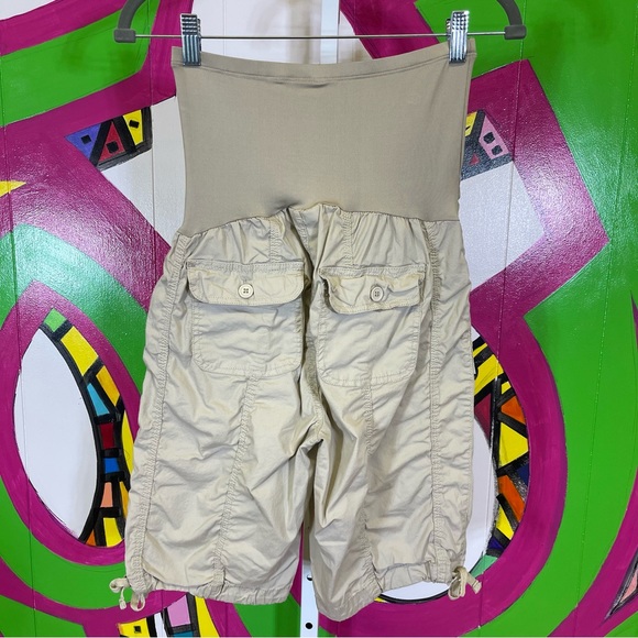 Rumor Has It! Maternity Belly Band Shorts. Size Medium. Excellent condition! - Picture 2 of 5